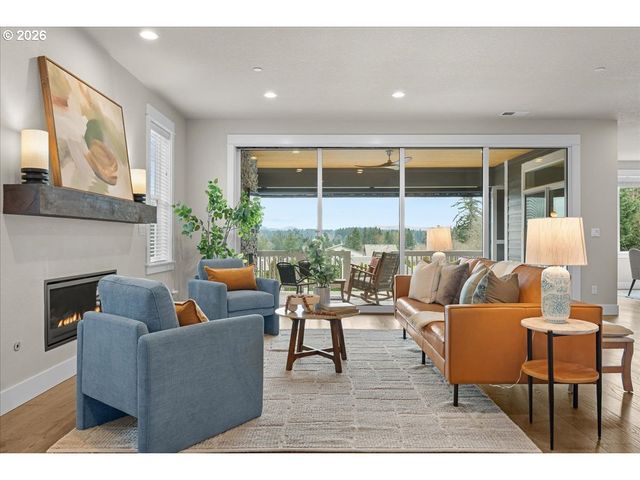 6114 Nw OLYMPIC St, Camas, WA 98607