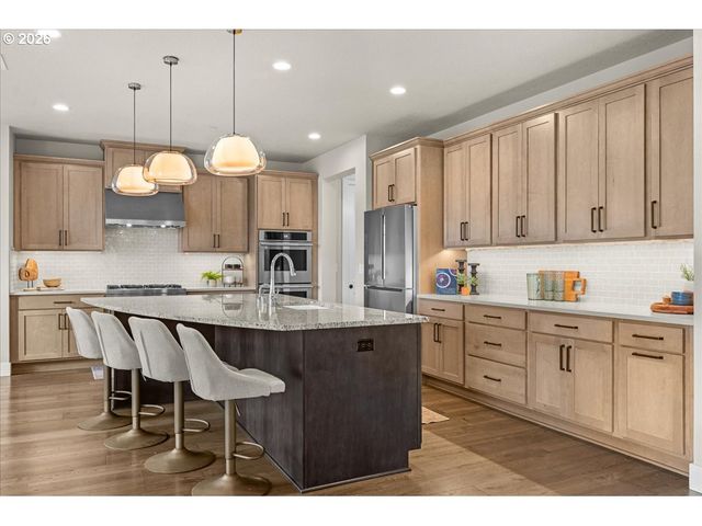 6114 Nw OLYMPIC St, Camas, WA 98607