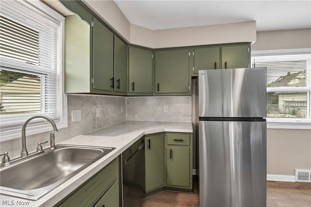 6207 Delora Avenue, Brooklyn, OH 44144