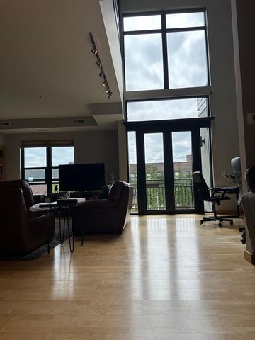 9 W Franklin Avenue 306, Minneapolis, MN 55404