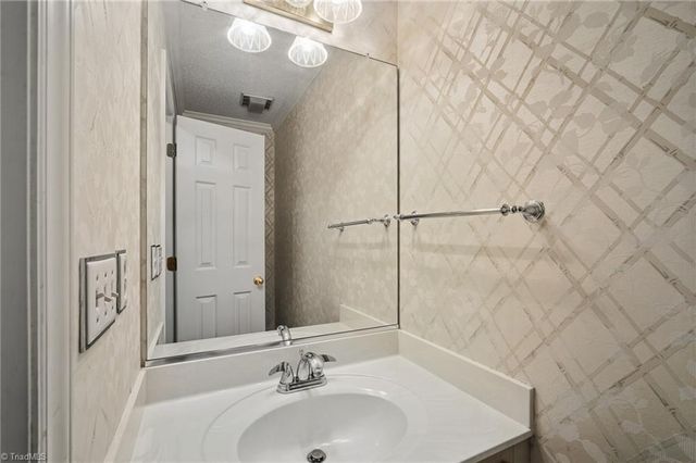 2849 Wynfield Crossing Lane, Winston-salem, NC 27103