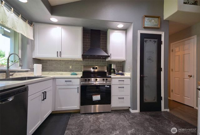 22013 Bluewater Drive SE, Yelm, WA 98597