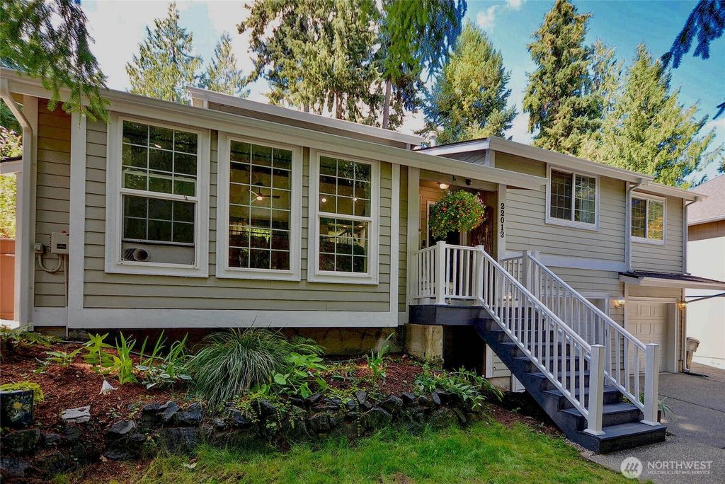 22013 Bluewater Drive SE, Yelm, WA 98597