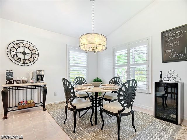 8452 Indian Wells WAY, Naples, FL 34113