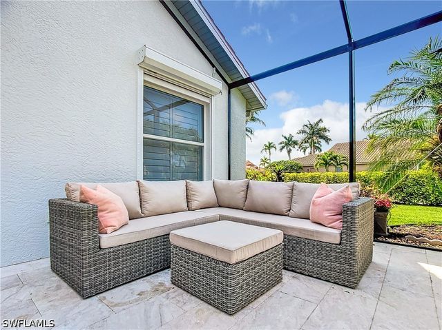 8452 Indian Wells WAY, Naples, FL 34113
