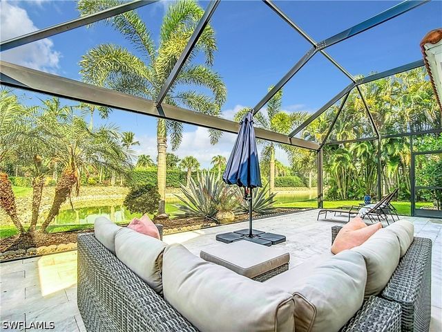 8452 Indian Wells WAY, Naples, FL 34113