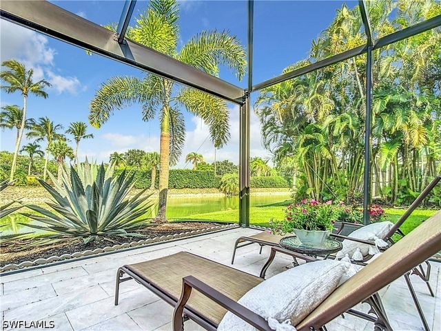 8452 Indian Wells WAY, Naples, FL 34113