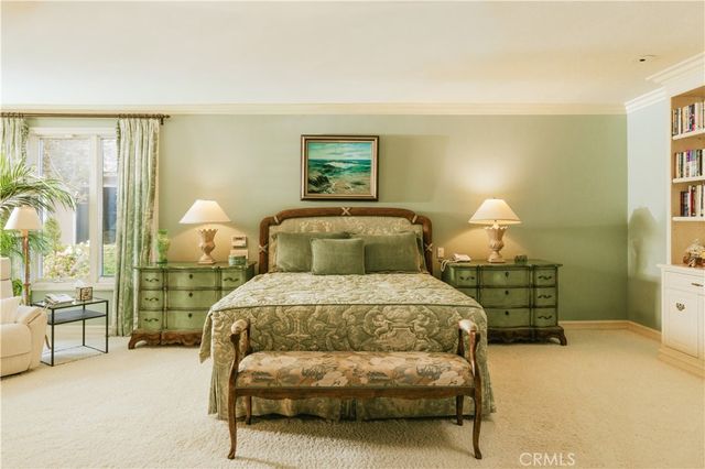 30 Burning Tree, Newport Beach, CA 92660