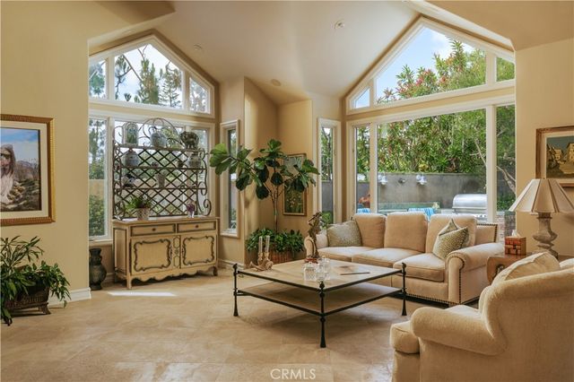 30 Burning Tree, Newport Beach, CA 92660
