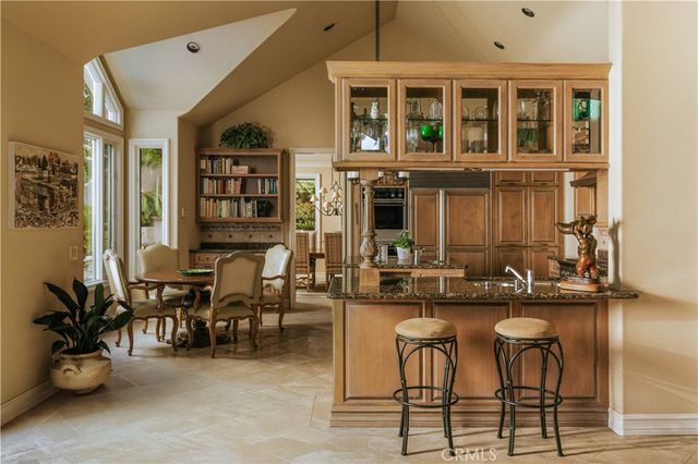 30 Burning Tree, Newport Beach, CA 92660