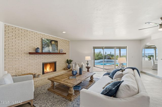 1136 E Deer Canyon Road, Tucson, AZ 85718