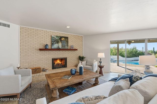 1136 E Deer Canyon Road, Tucson, AZ 85718