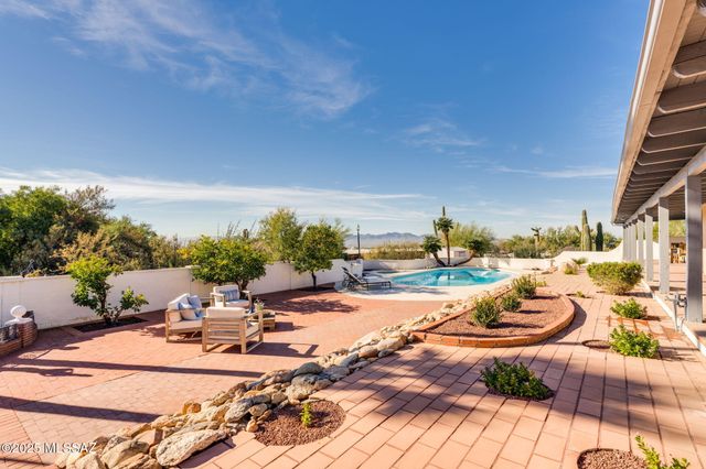 1136 E Deer Canyon Road, Tucson, AZ 85718