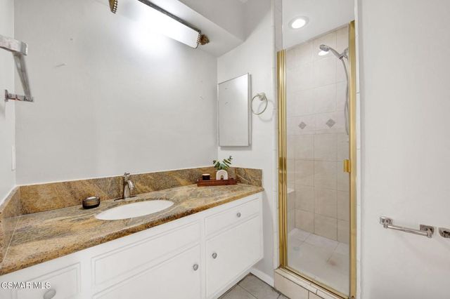 12955 Riverside Drive 307, Sherman Oaks, CA 91423