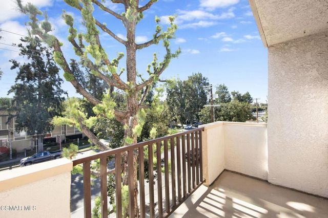 12955 Riverside Drive 307, Sherman Oaks, CA 91423
