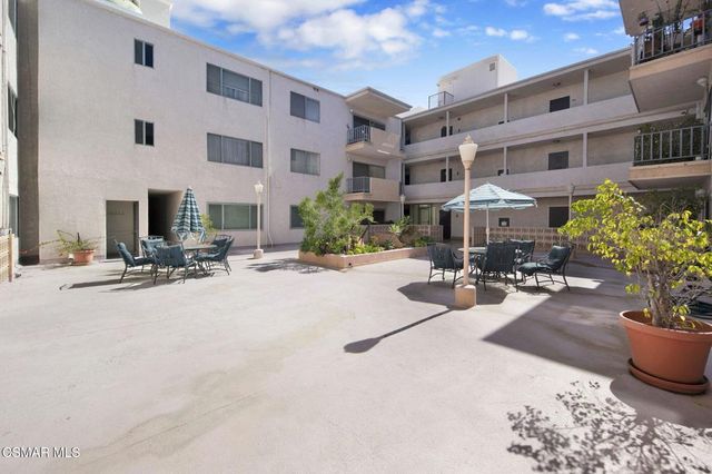 12955 Riverside Drive 307, Sherman Oaks, CA 91423