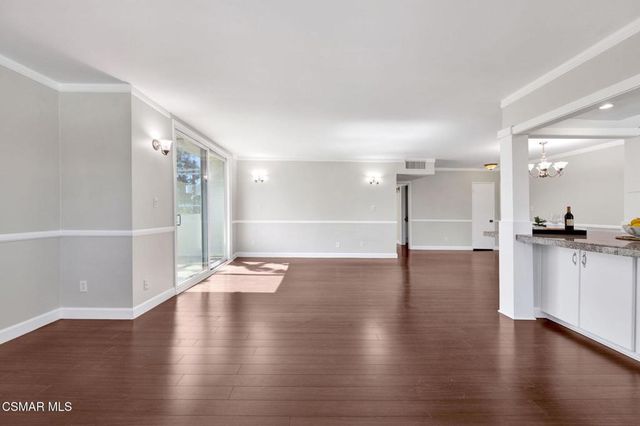 12955 Riverside Drive 307, Sherman Oaks, CA 91423