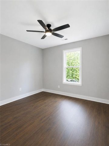 733 2nd Rainbow Street, Lexington, NC 27295