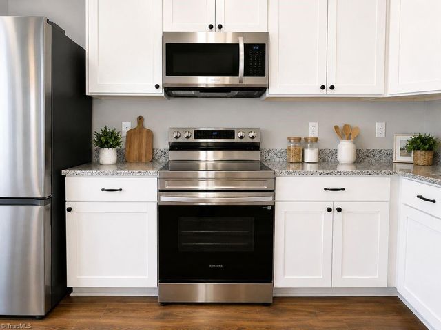 733 2nd Rainbow Street, Lexington, NC 27295