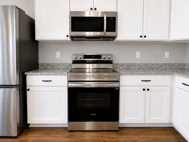 733 2nd Rainbow Street, Lexington, NC 27295