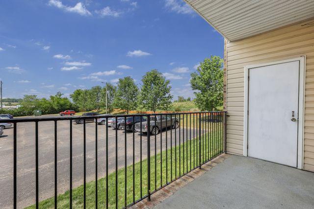 907 Churchill Xing Unit 907, Madison, TN 37115