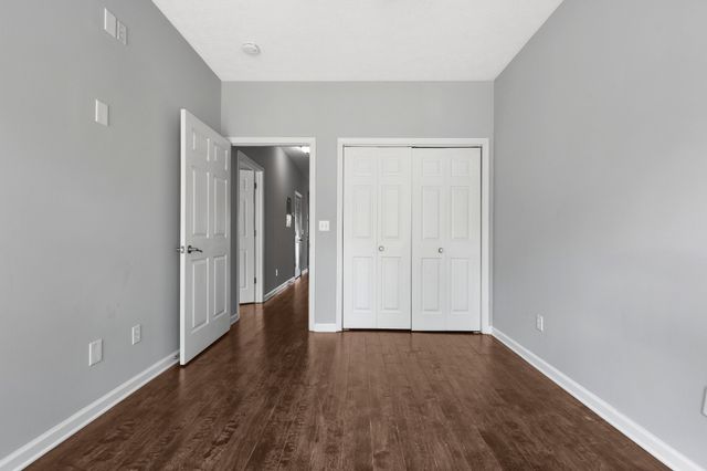 907 Churchill Xing Unit 907, Madison, TN 37115