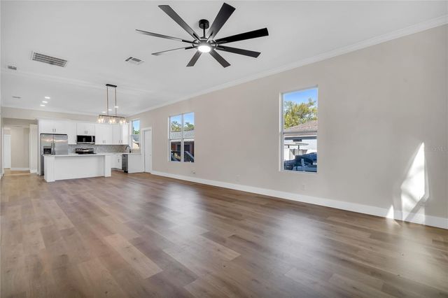 1807 W CLUSTER AVENUE, Tampa, FL 33604