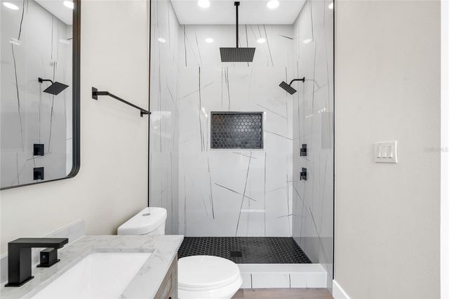 1807 W CLUSTER AVENUE, Tampa, FL 33604