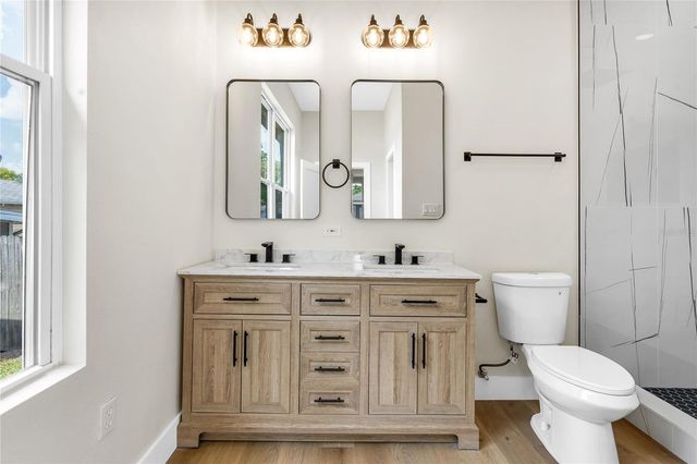 1807 W CLUSTER AVENUE, Tampa, FL 33604