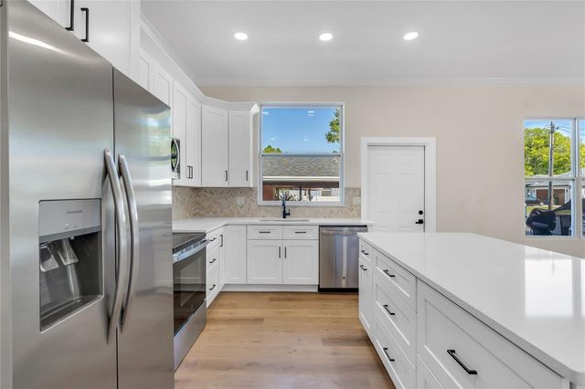 1807 W CLUSTER AVENUE, Tampa, FL 33604