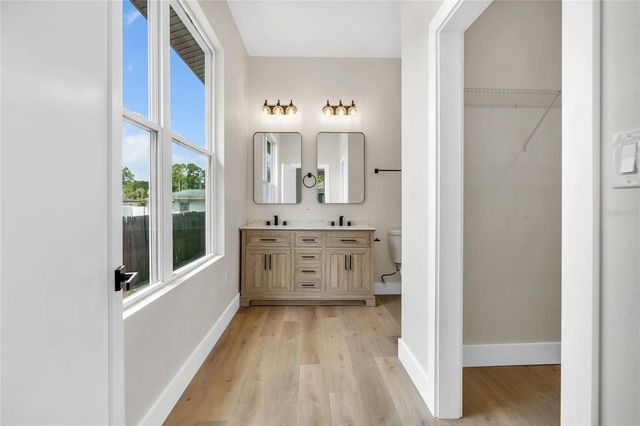 1807 W CLUSTER AVENUE, Tampa, FL 33604