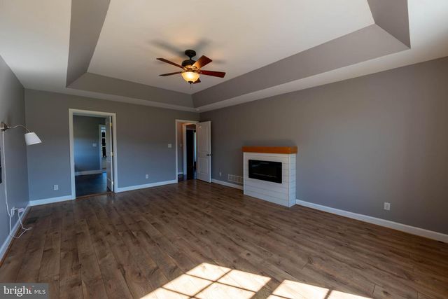 395 MASON FARM DR, Kearneysville, WV 25430