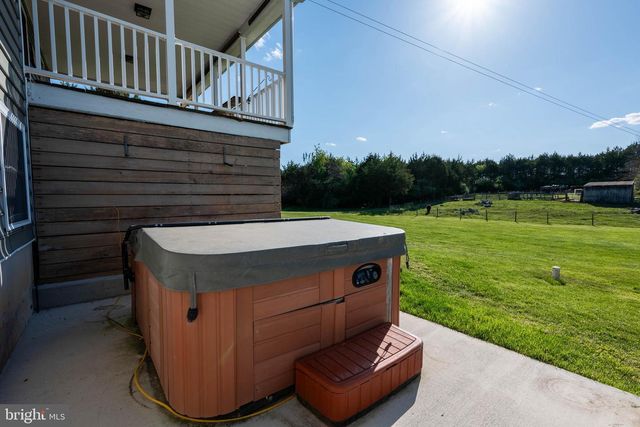395 MASON FARM DR, Kearneysville, WV 25430