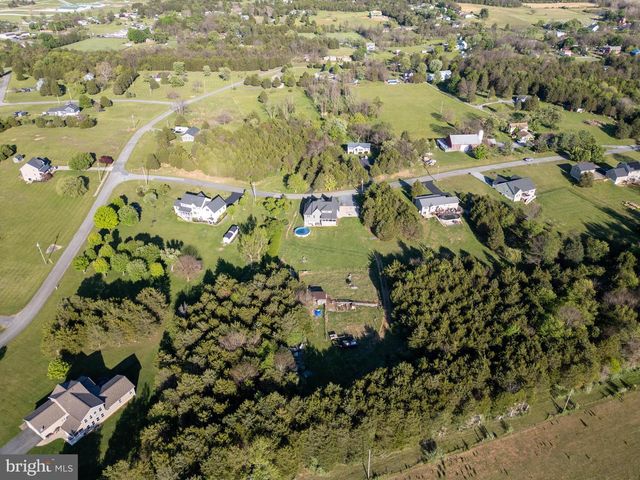 395 MASON FARM DR, Kearneysville, WV 25430