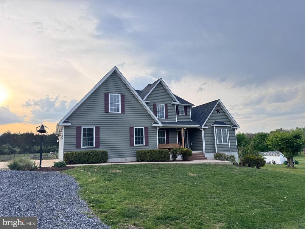 395 MASON FARM DR, Kearneysville, WV 25430