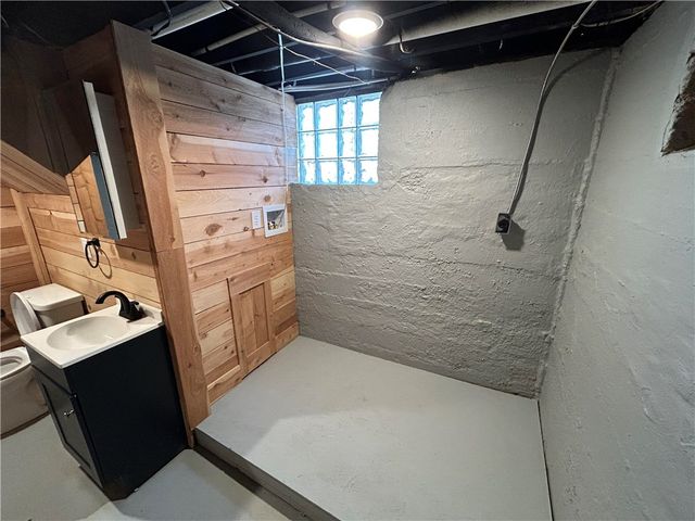 53 E Beechwood Avenue, Dayton, OH 45405