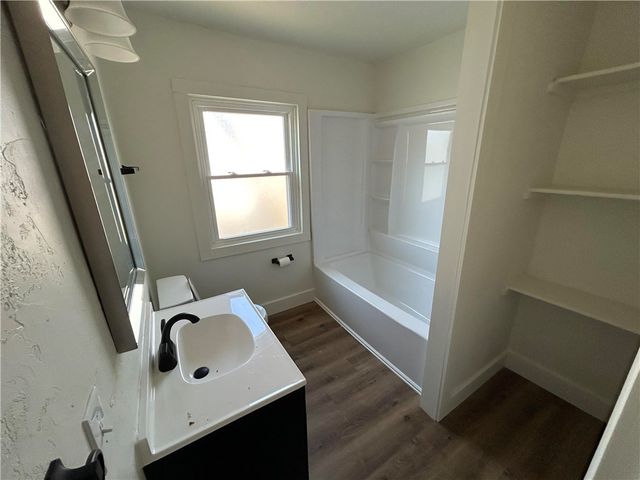 53 E Beechwood Avenue, Dayton, OH 45405