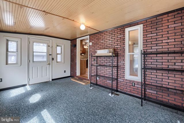 17 ASPEN DR, Manheim, PA 17545