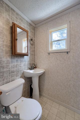 17 ASPEN DR, Manheim, PA 17545