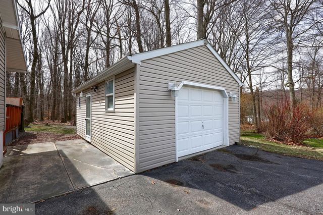 17 ASPEN DR, Manheim, PA 17545