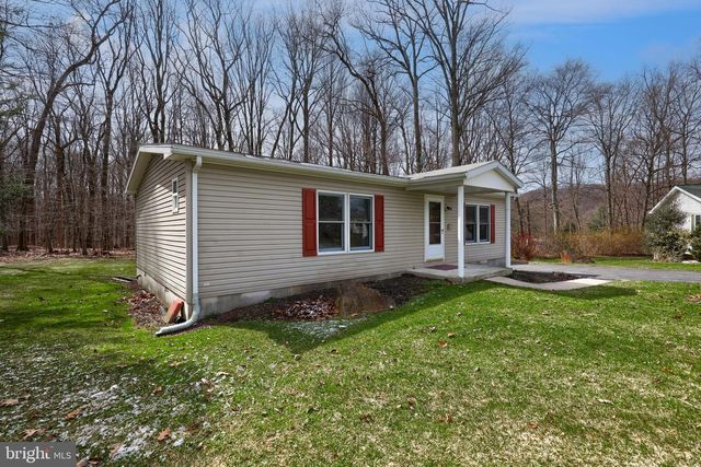 17 ASPEN DR, Manheim, PA 17545