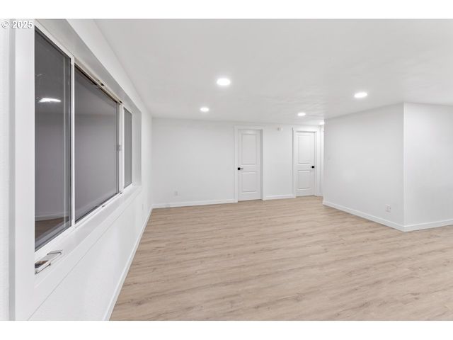 47875 ELGIN Ave, Oakridge, OR 97463