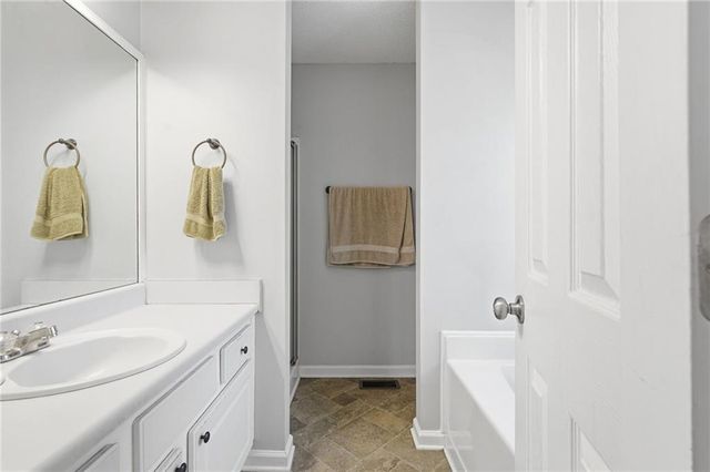 27 Bishop Mill Drive NW, Cartersville, GA 30121