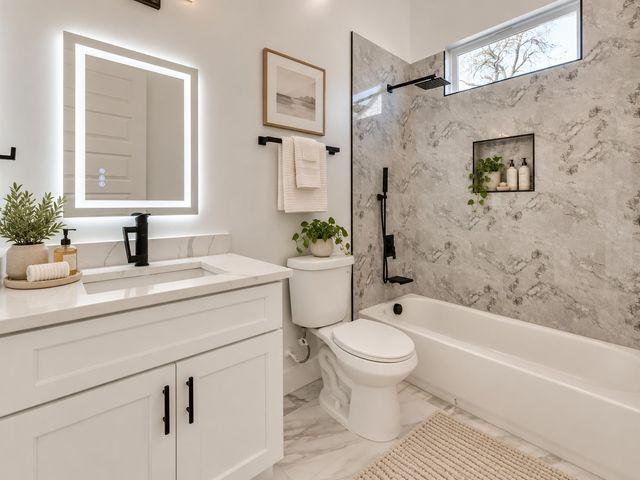 2804 Guymon Street, Dallas, TX 75212
