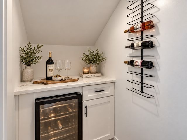 2804 Guymon Street, Dallas, TX 75212