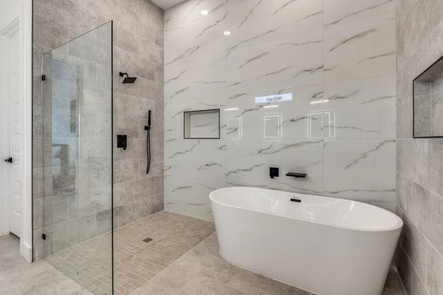 2804 Guymon Street, Dallas, TX 75212