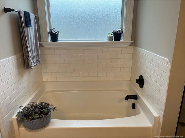 233 Fairfax Drive, Sanford, NC 27332