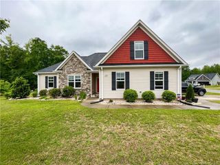 233 Fairfax Drive, Sanford, NC 27332