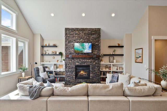 400 NW 89th Street, Redmond, OR 97756