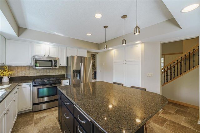 4112 Havenhill Circle, Eagan, MN 55123